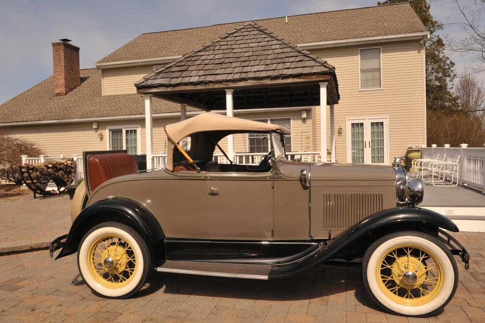 1931 Ford Model A Deluxe Roadster — Octane Film Cars